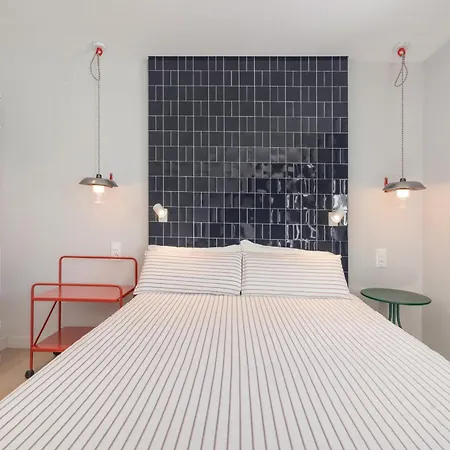 Nomad Hub Tenerife 度假居