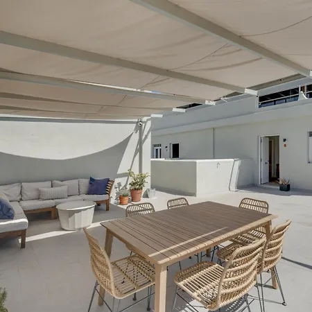 Nomad Hub Tenerife 度假居