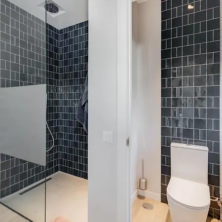 Nomad Hub Tenerife 度假居 *